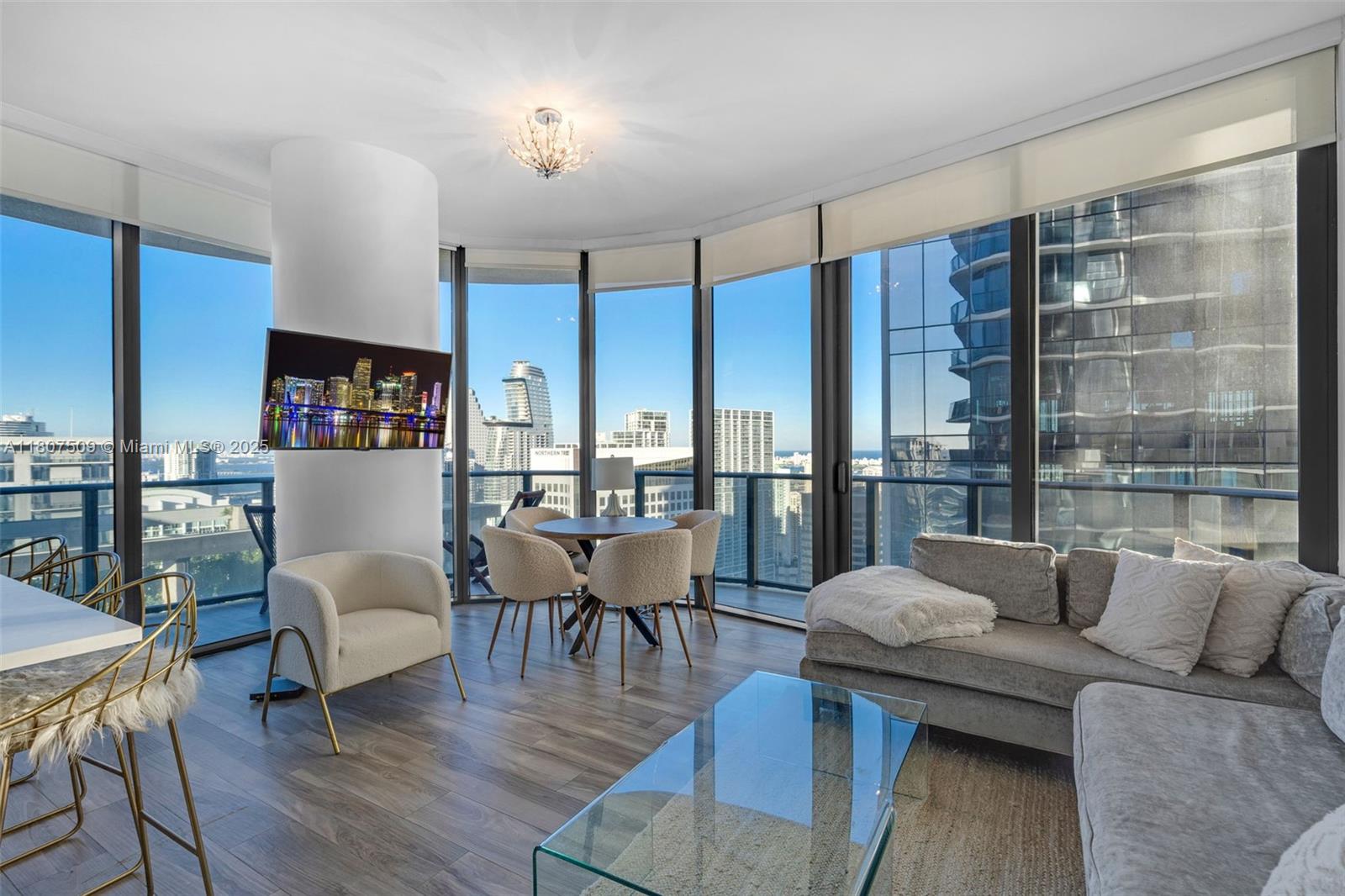 801 S Miami Ave #5005, Miami FL 33130