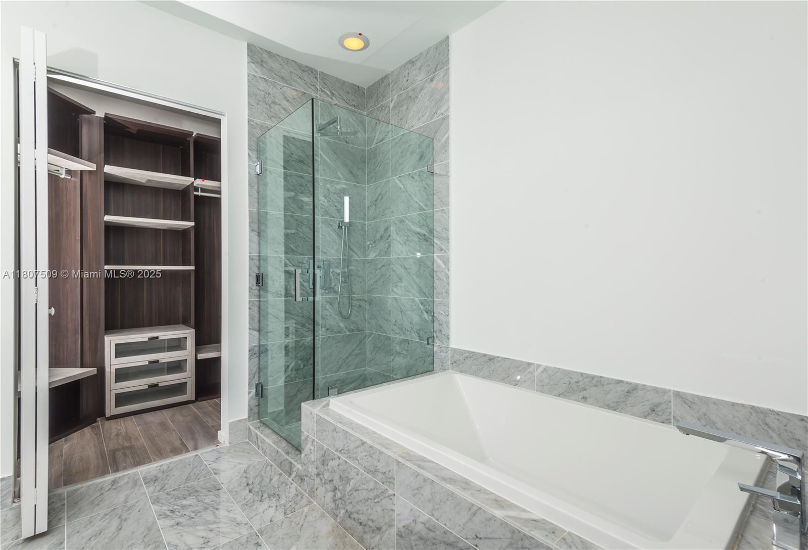 801 S Miami Ave #5005, Miami FL 33130