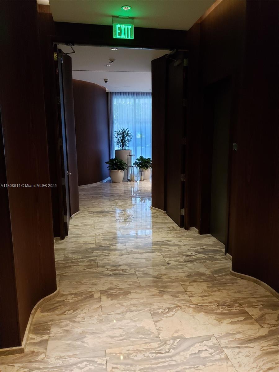 3250 NE 188th St #906, Aventura, Florida image 9