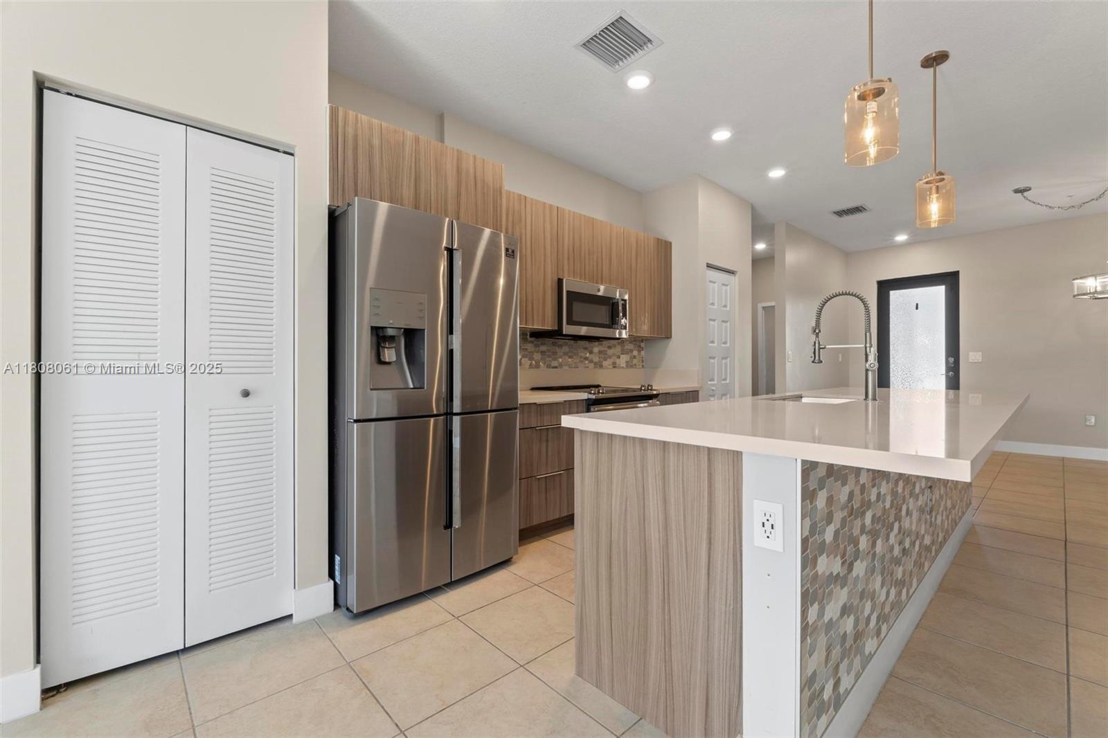 7825 NW 104th Ave #4, Doral, Florida image 11