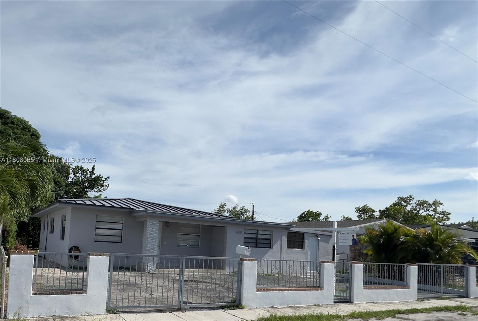 650 E 55th St, Hialeah, Florida image 2