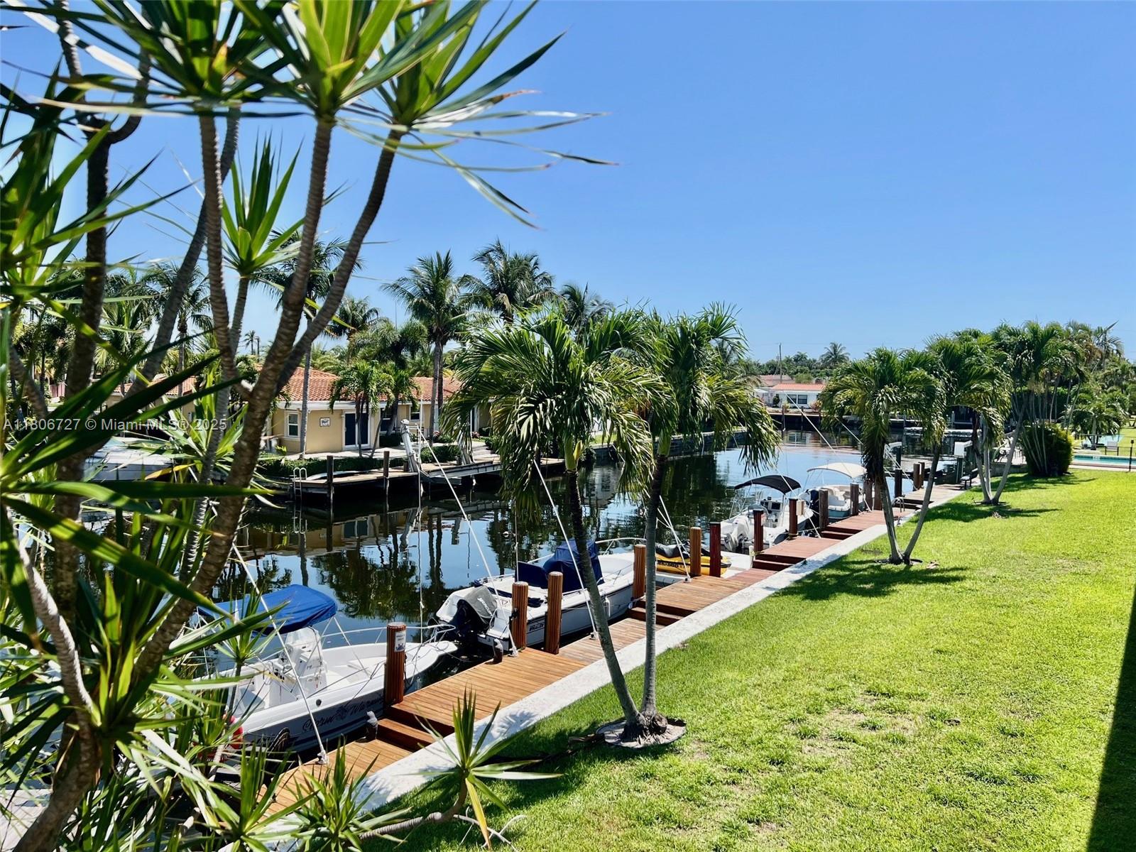 301 E Mcnab Rd #205, Pompano Beach, Florida image 1