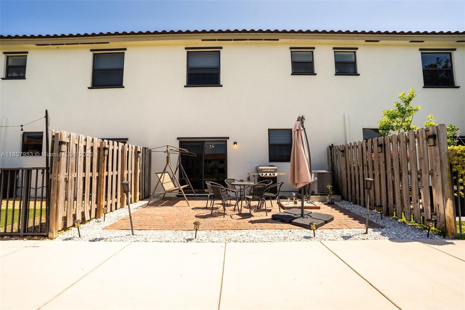 5421 NW 27th St, Margate, Florida image 23