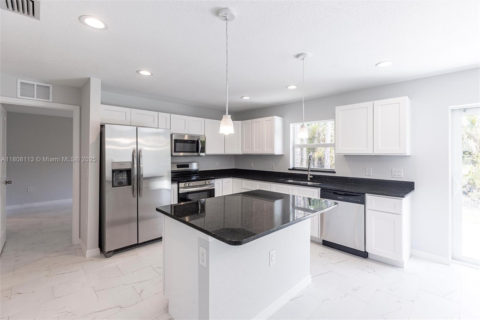Property photo # 6