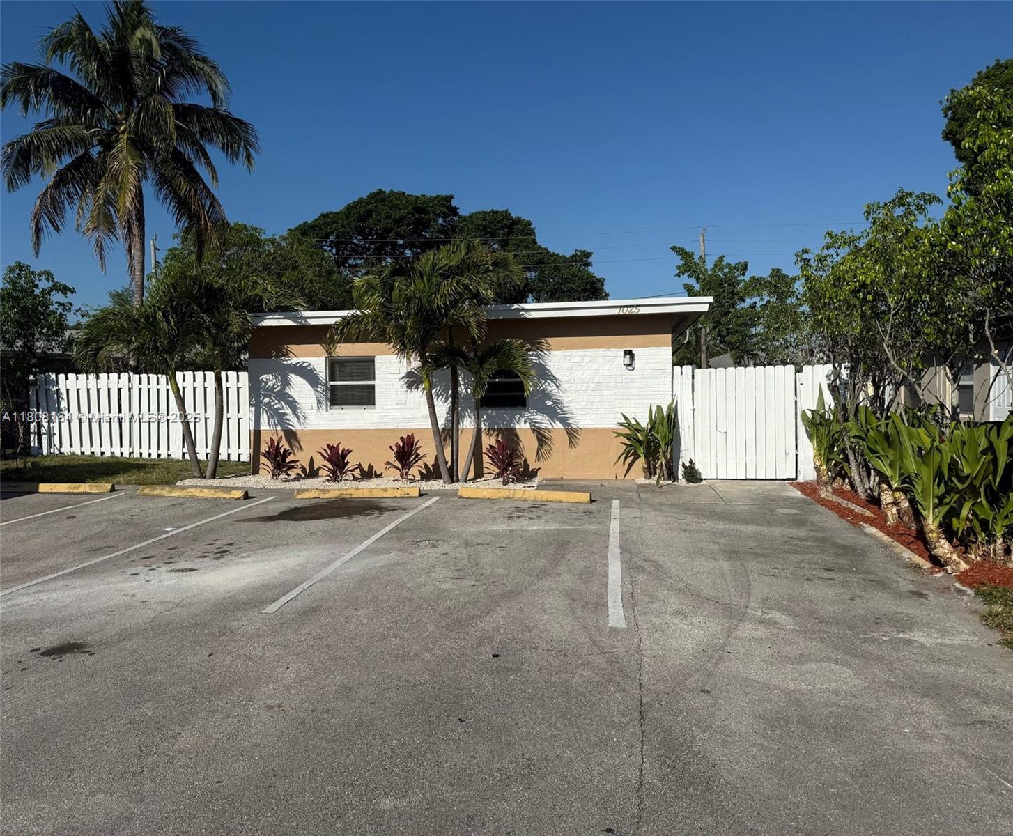 1025 NW 3rd Ave, Fort Lauderdale, Florida image 1