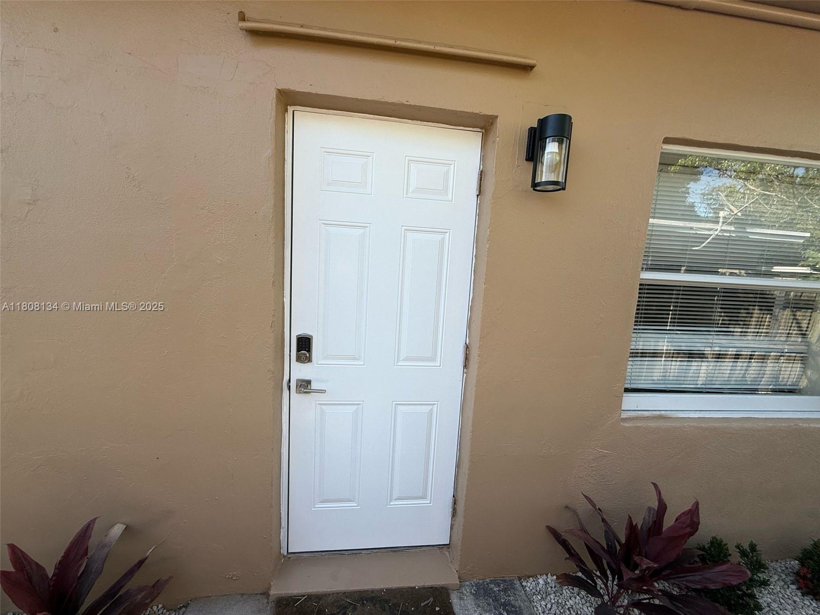 1025 NW 3rd Ave, Fort Lauderdale, Florida image 3