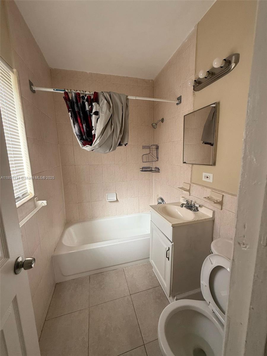 1025 NW 3rd Ave, Fort Lauderdale, Florida image 8