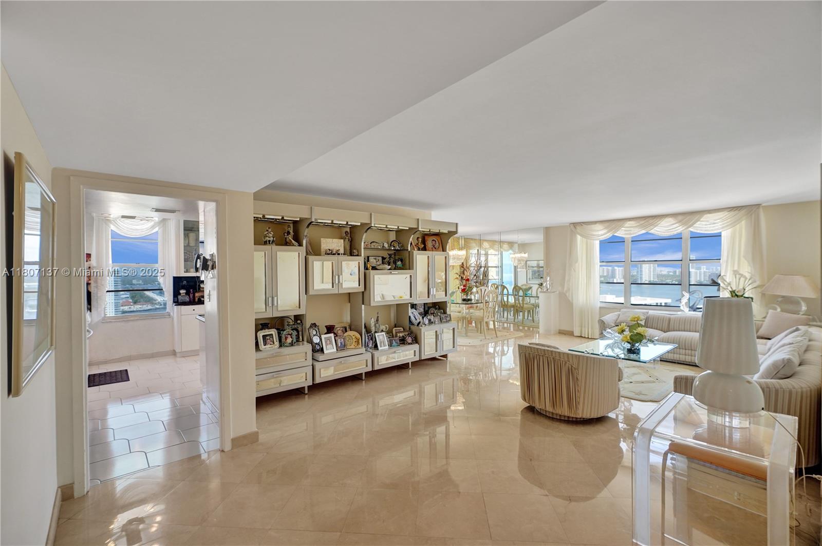 231 174th St #2319, Sunny Isles Beach, Florida image 4