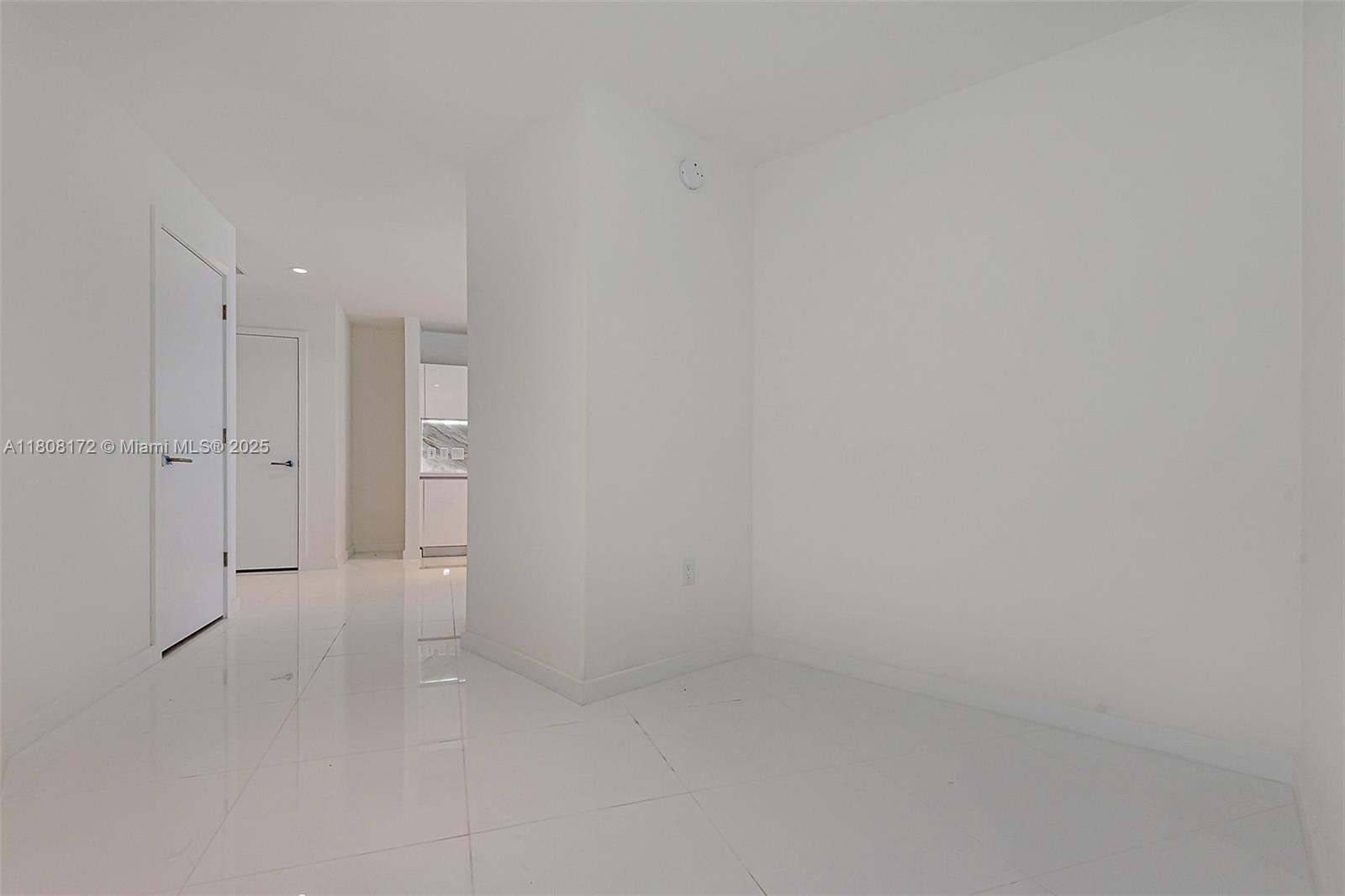 851 NE 1st Ave #3102, Miami FL 33132
