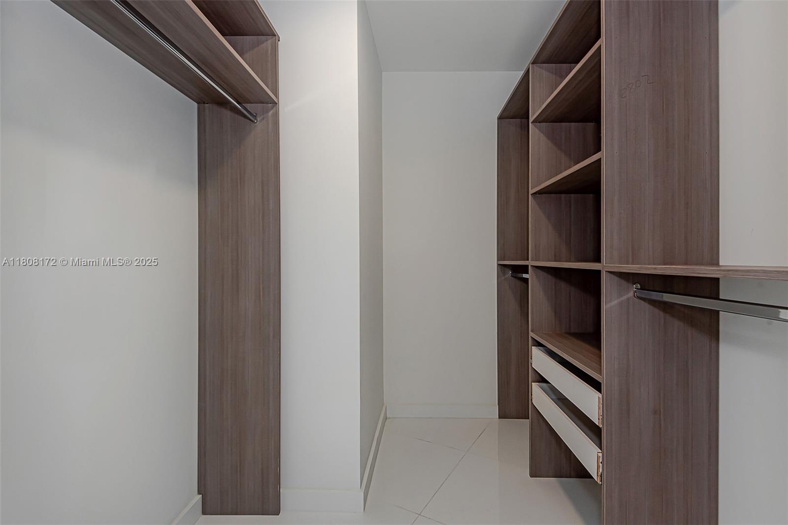 851 NE 1st Ave #3102, Miami FL 33132