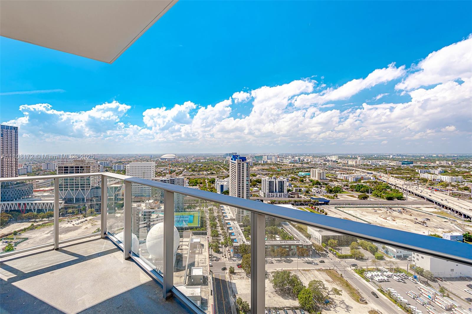851 NE 1st Ave #3102, Miami FL 33132