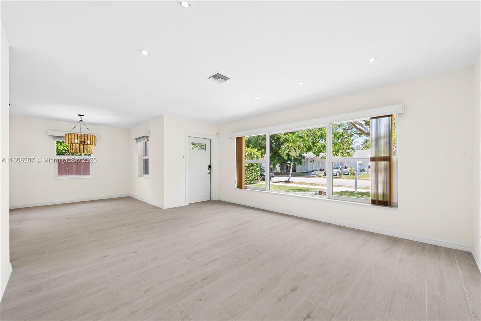 1630 Rodman St, Hollywood, Florida image 4
