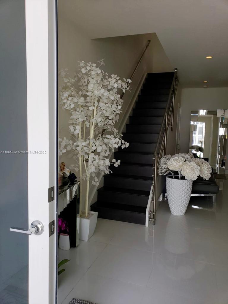 Property photo # 4