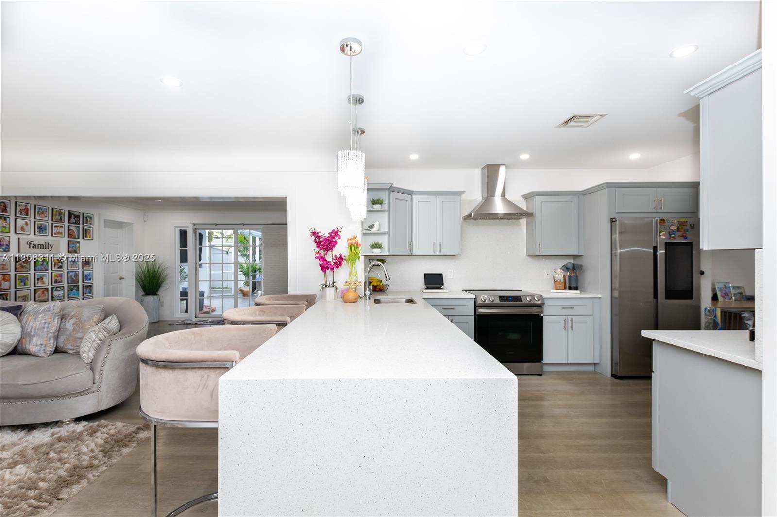 Property photo # 9