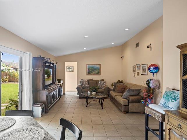 15824 Cotswold Ct, Davie, Florida image 30
