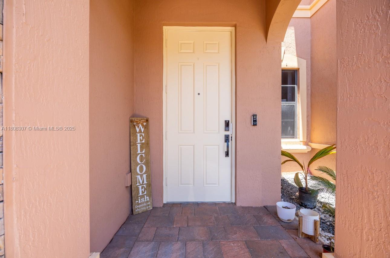 3427 W 89th Ter, Hialeah, Florida image 2