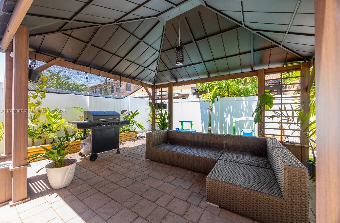 3427 W 89th Ter, Hialeah, Florida image 41