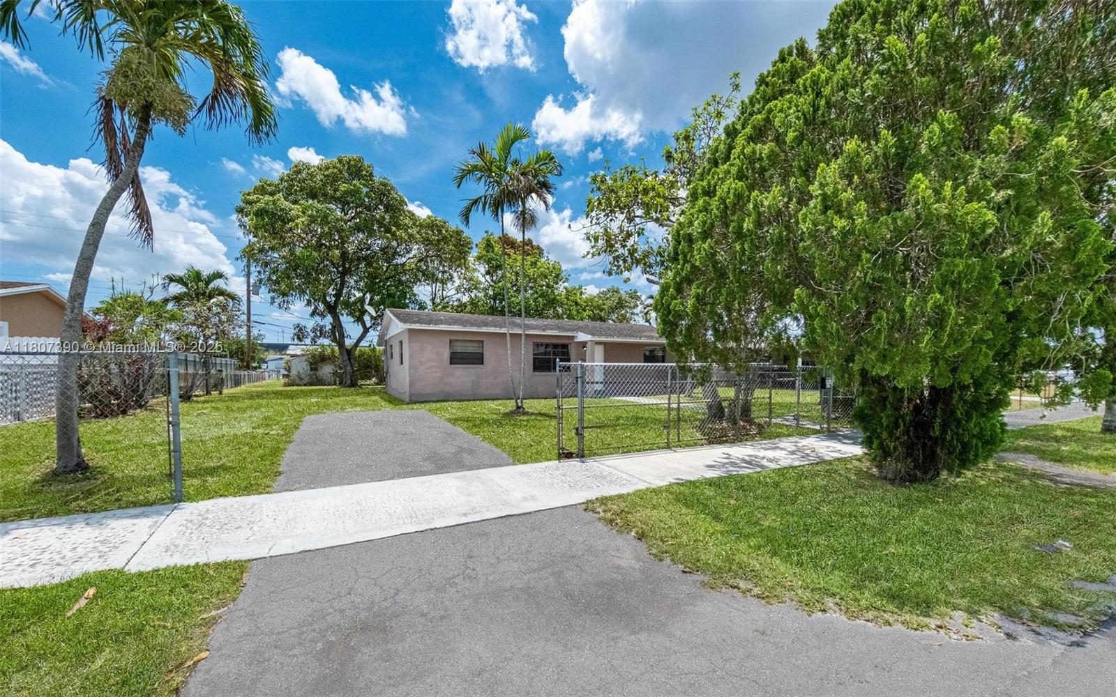 20525 NW 28th Ct, Miami Gardens, Florida image 27