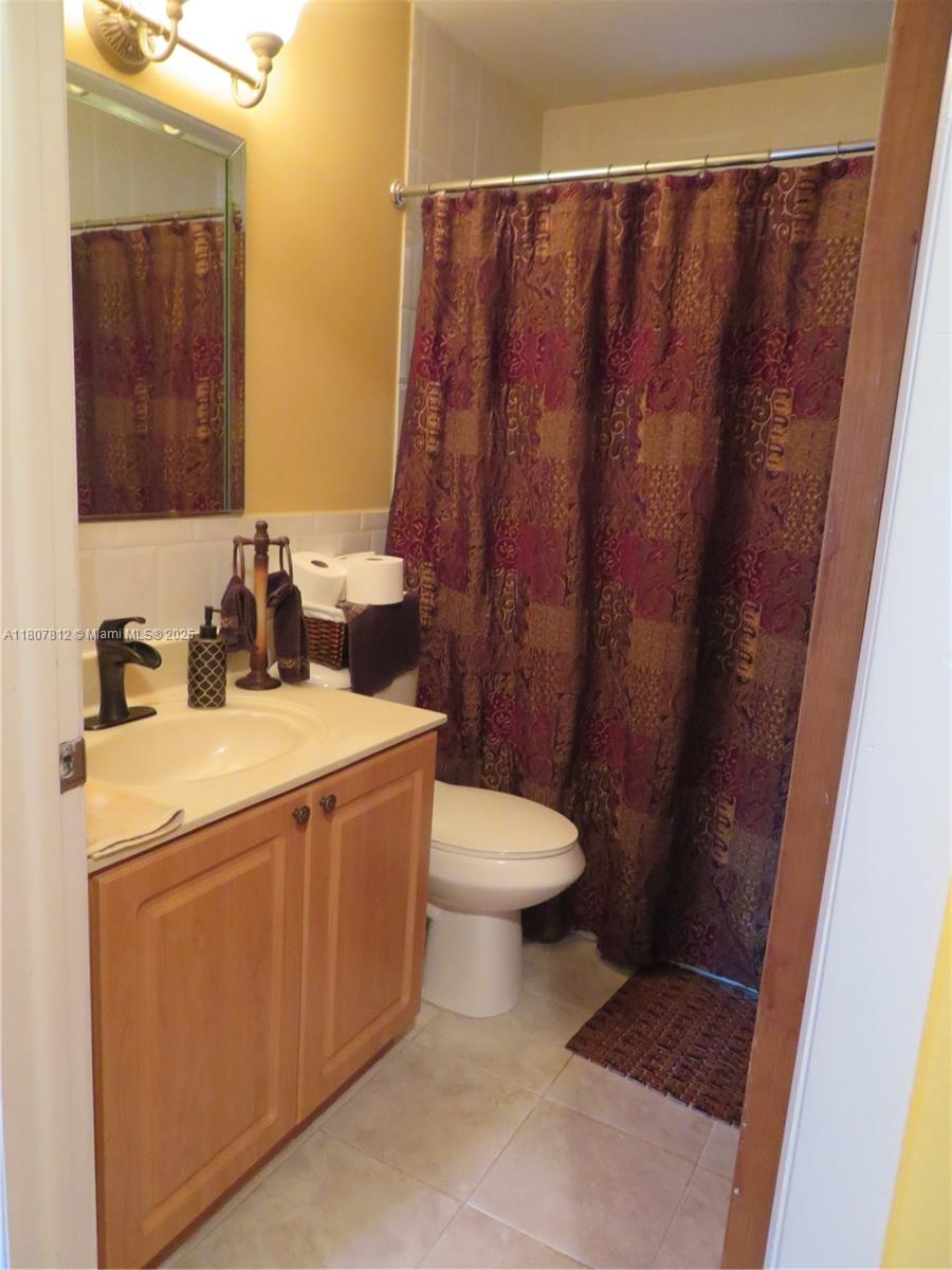 10017 W Okeechobee Rd #202, Hialeah Gardens, Florida image 15