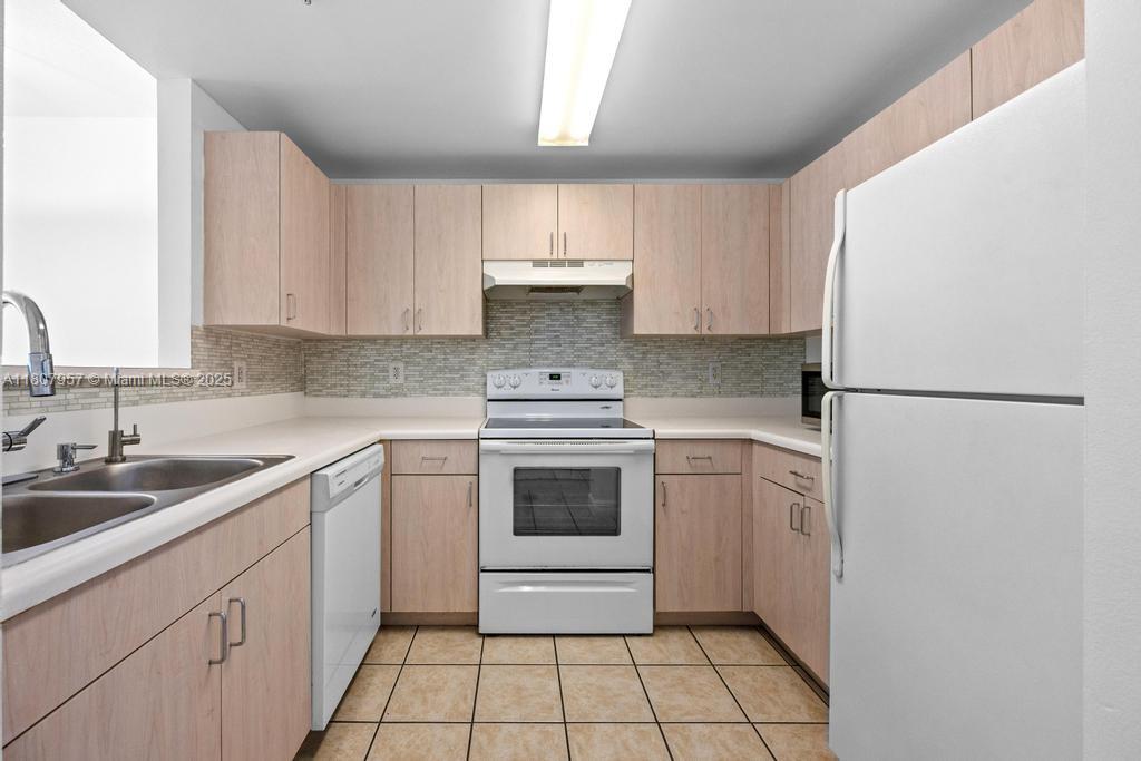 Property photo # 9