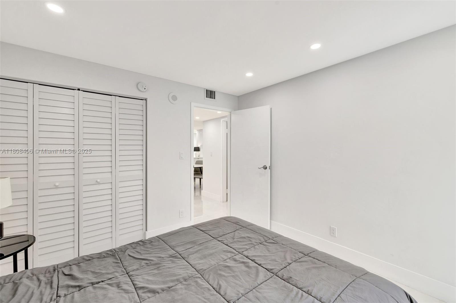 17021 N Bay Rd #220, Sunny Isles Beach, Florida image 20