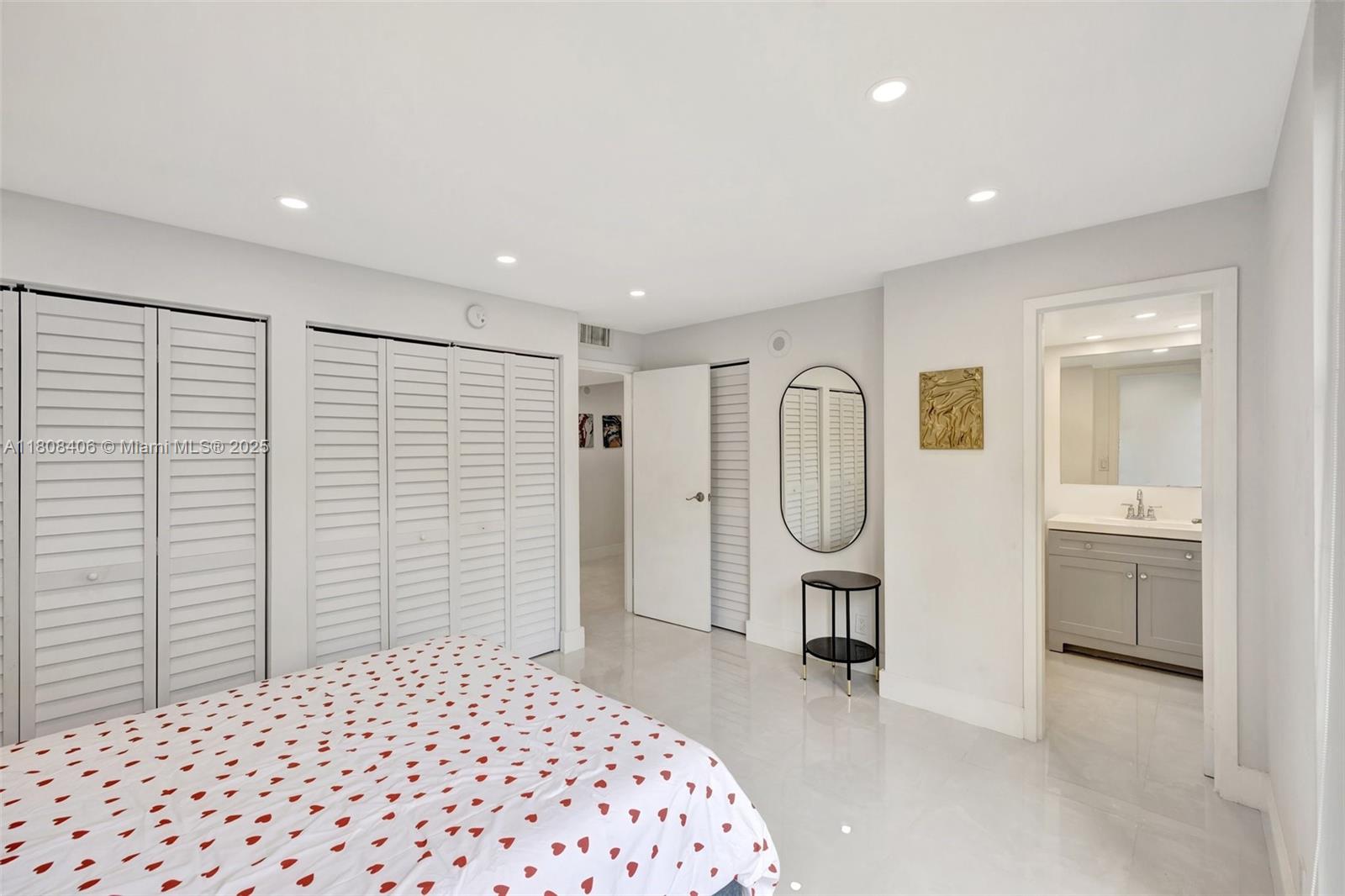 17021 N Bay Rd #220, Sunny Isles Beach, Florida image 24