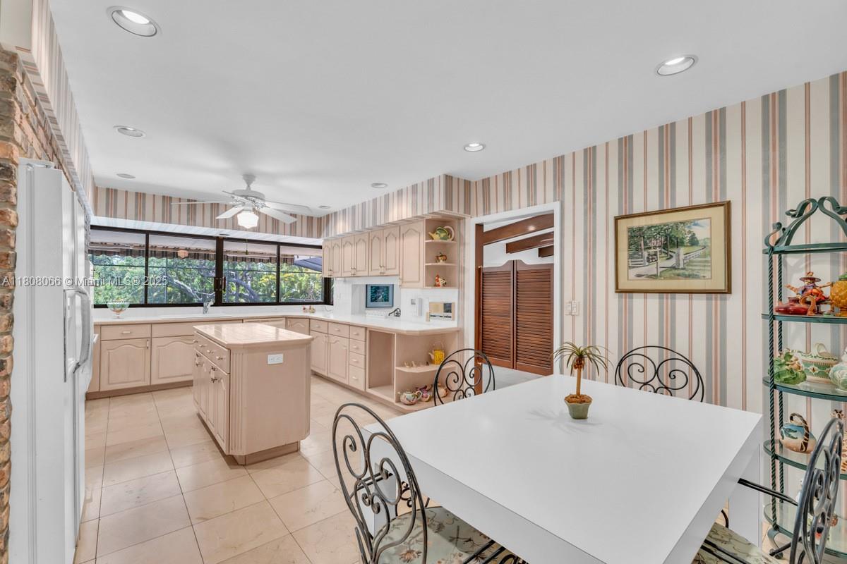5990 SW 135th Ter, Pinecrest, Florida image 12