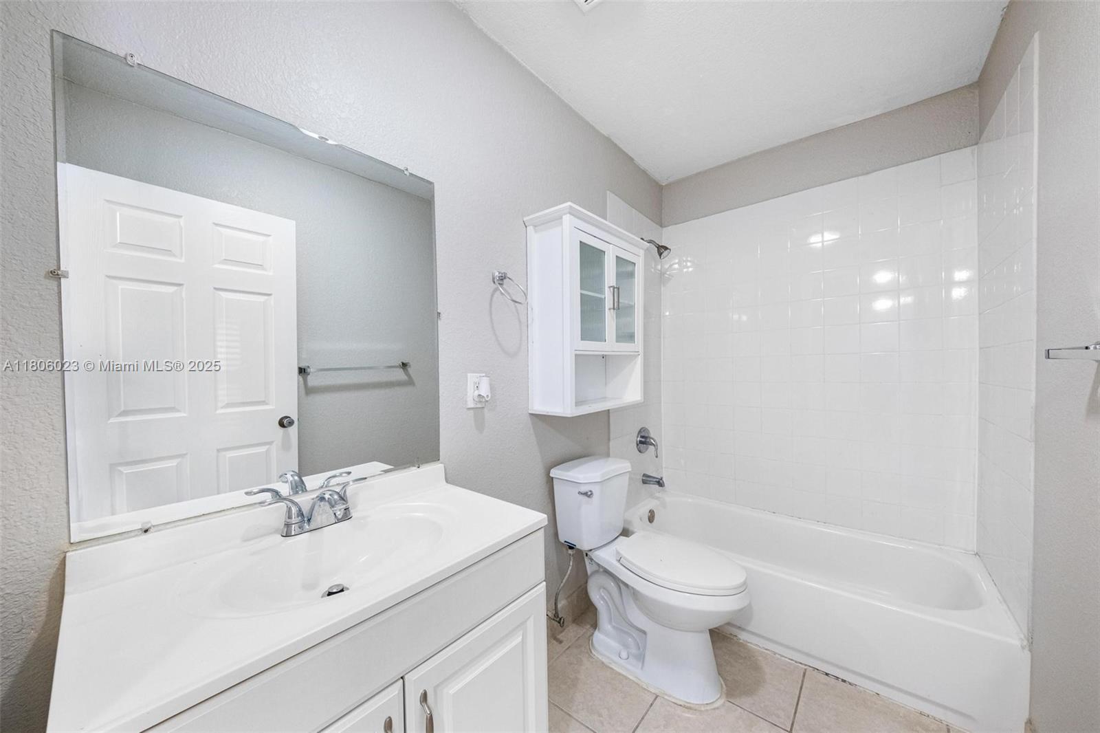 323 NW 9th St, Hallandale Beach, Florida image 13