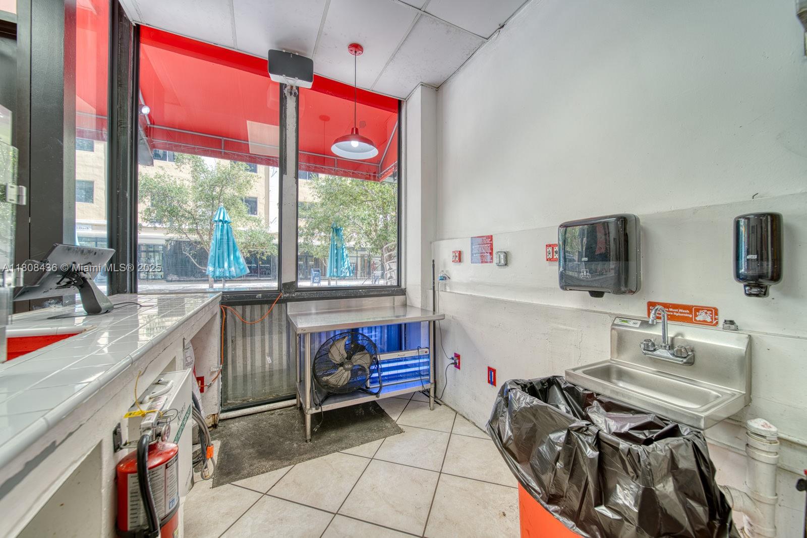 Quick Service Restaurant For Sale In Downtown Miami