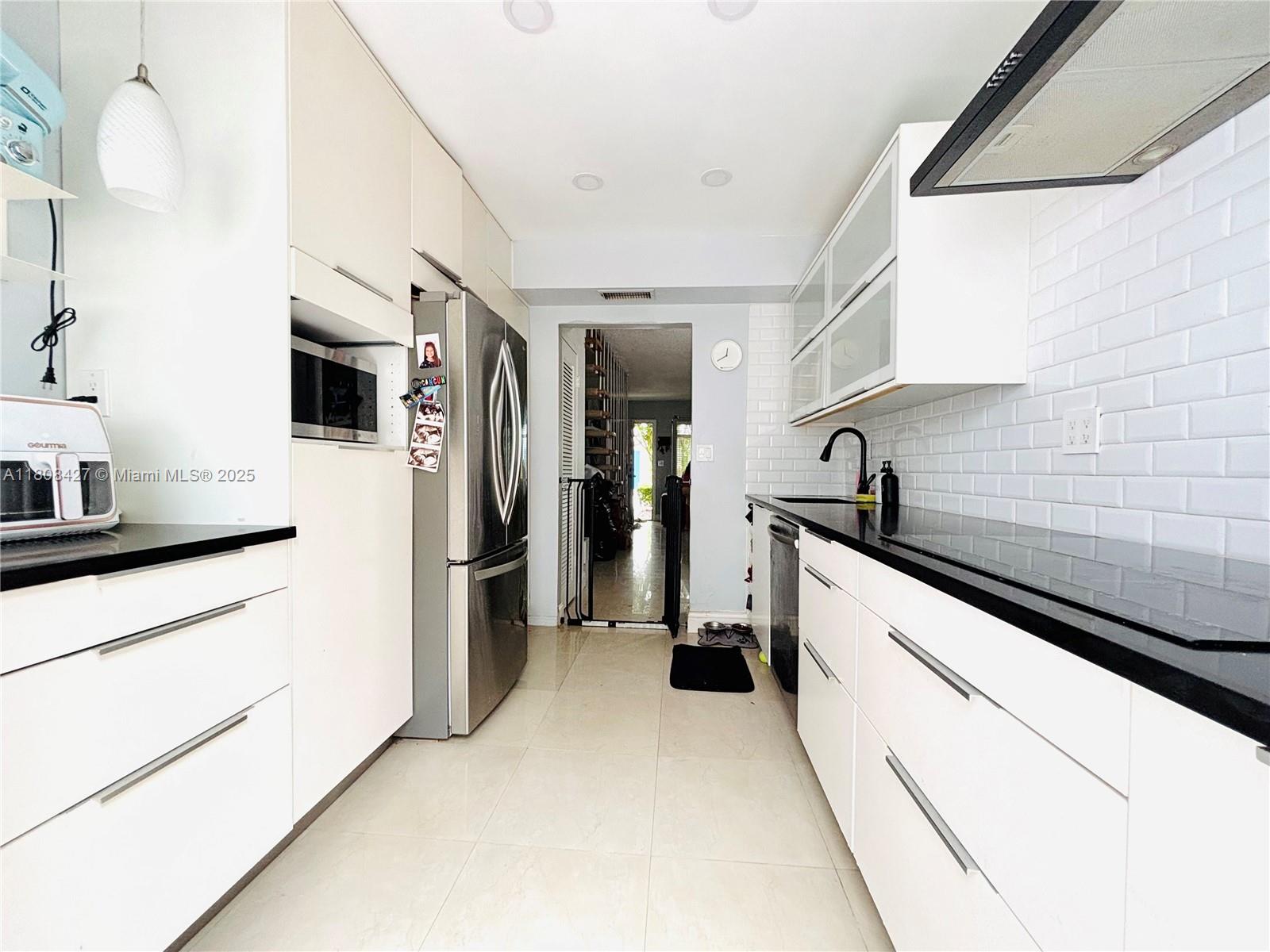 Property photo # 9
