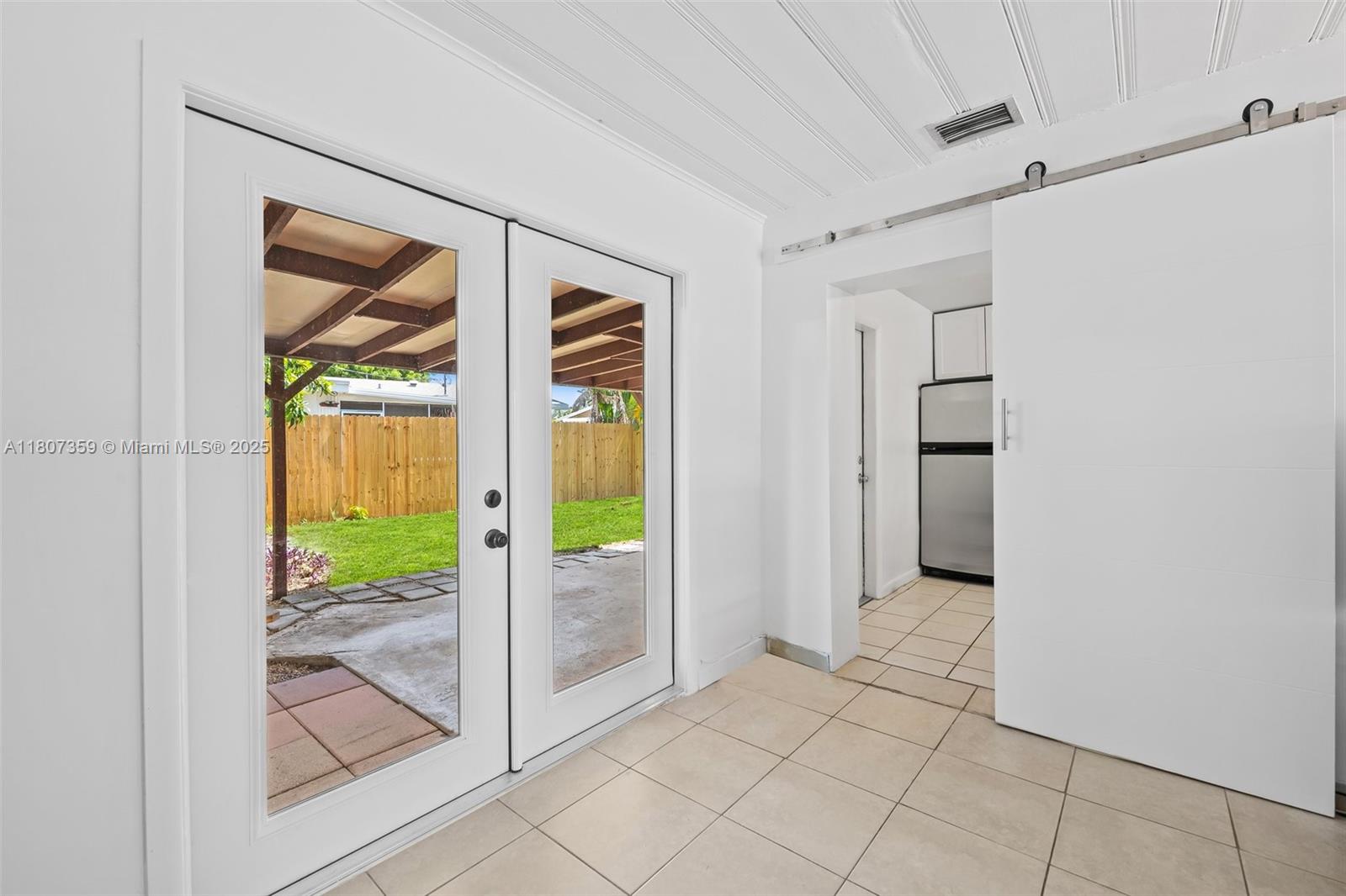 1625 NE 29th St, Pompano Beach, Florida image 8