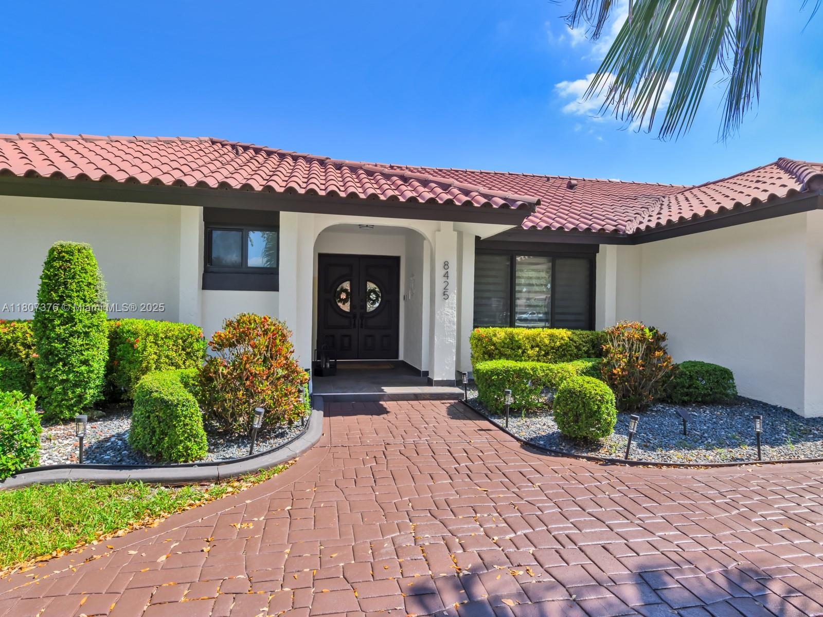 8425 NW 165th Ter, Miami Lakes, Florida image 16