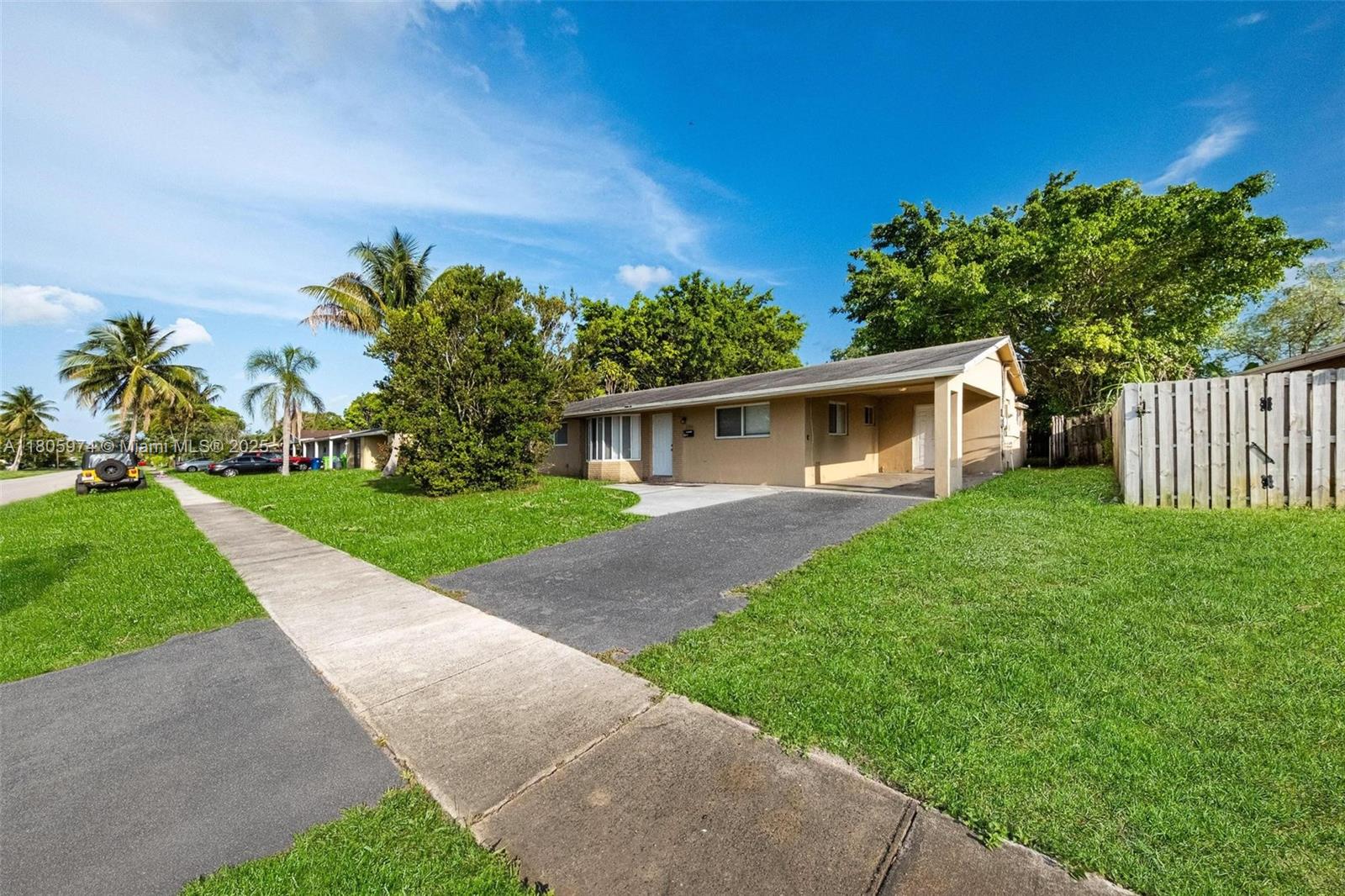 5960 NW 14th St, Sunrise, Florida image 2