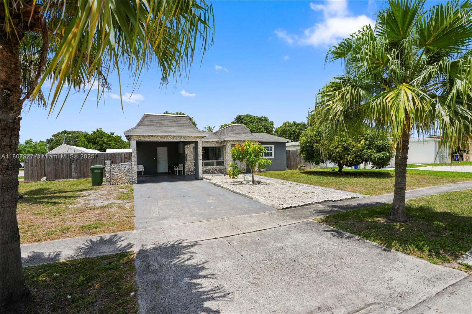 5390 SW 10th Ct, Margate, Florida image 3