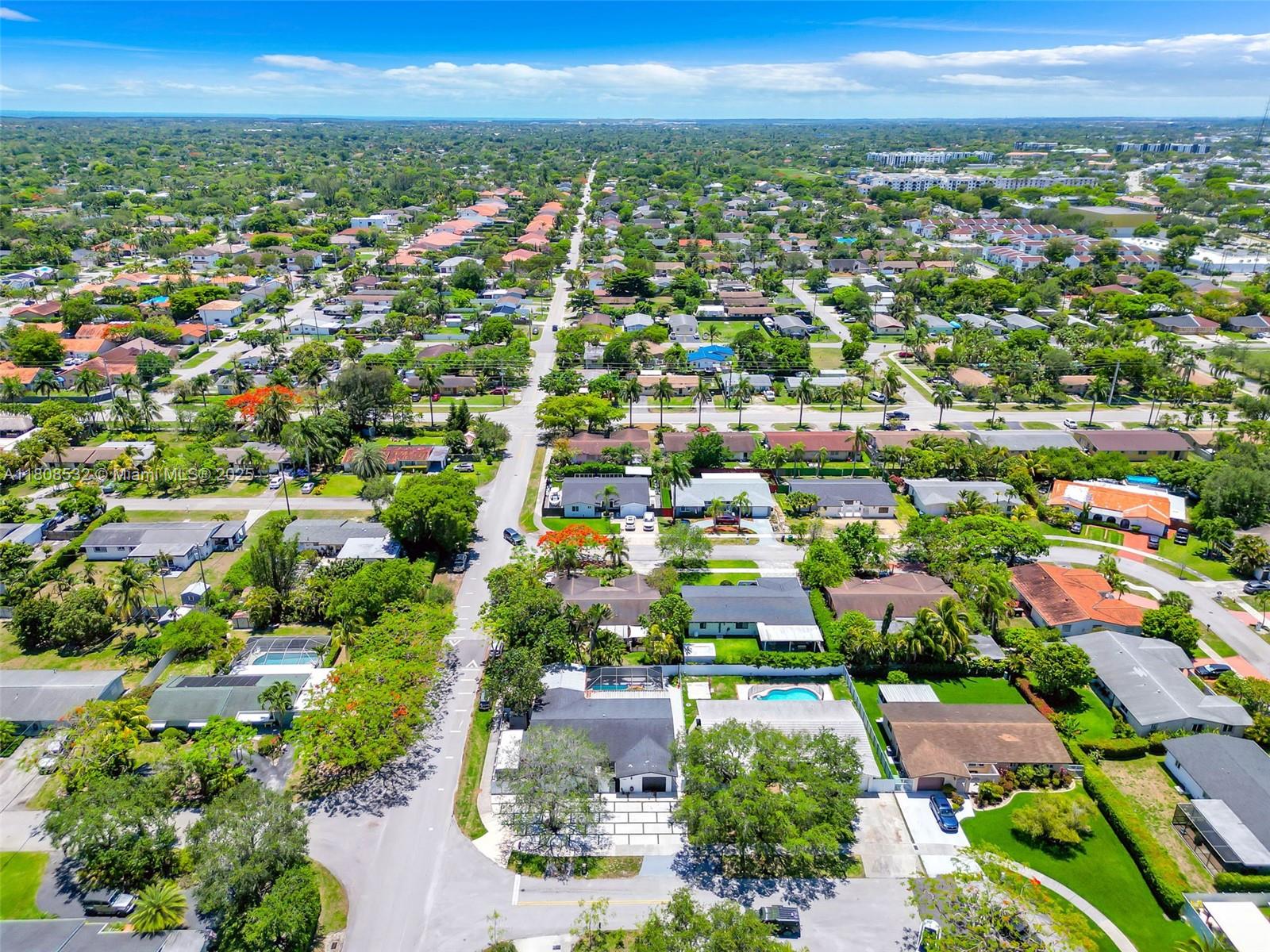 9304 SW 166th Ter, Palmetto Bay, Florida image 26