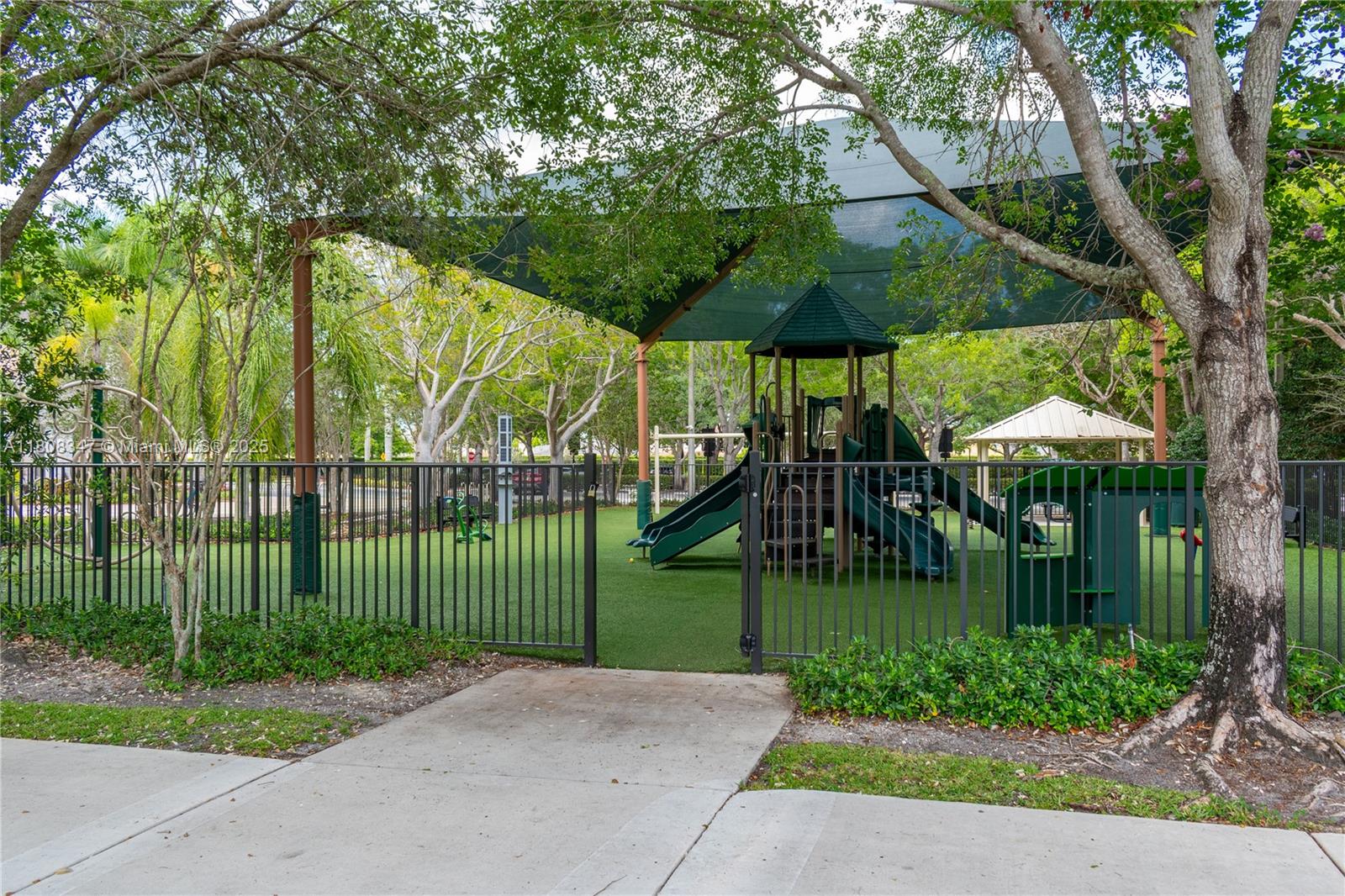 4149 E Gardenia Ave, Weston, Florida image 31