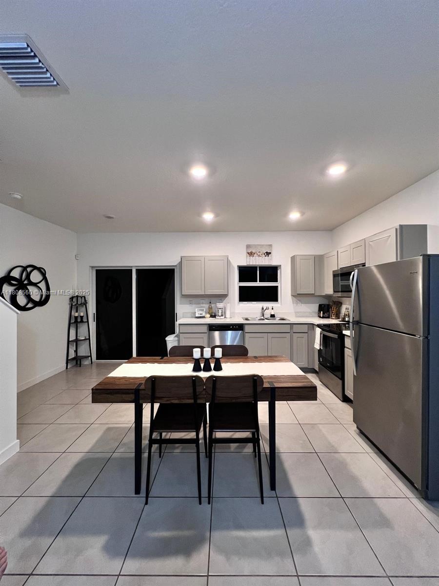 245 NE 3rd Ct, Florida City, Florida image 16