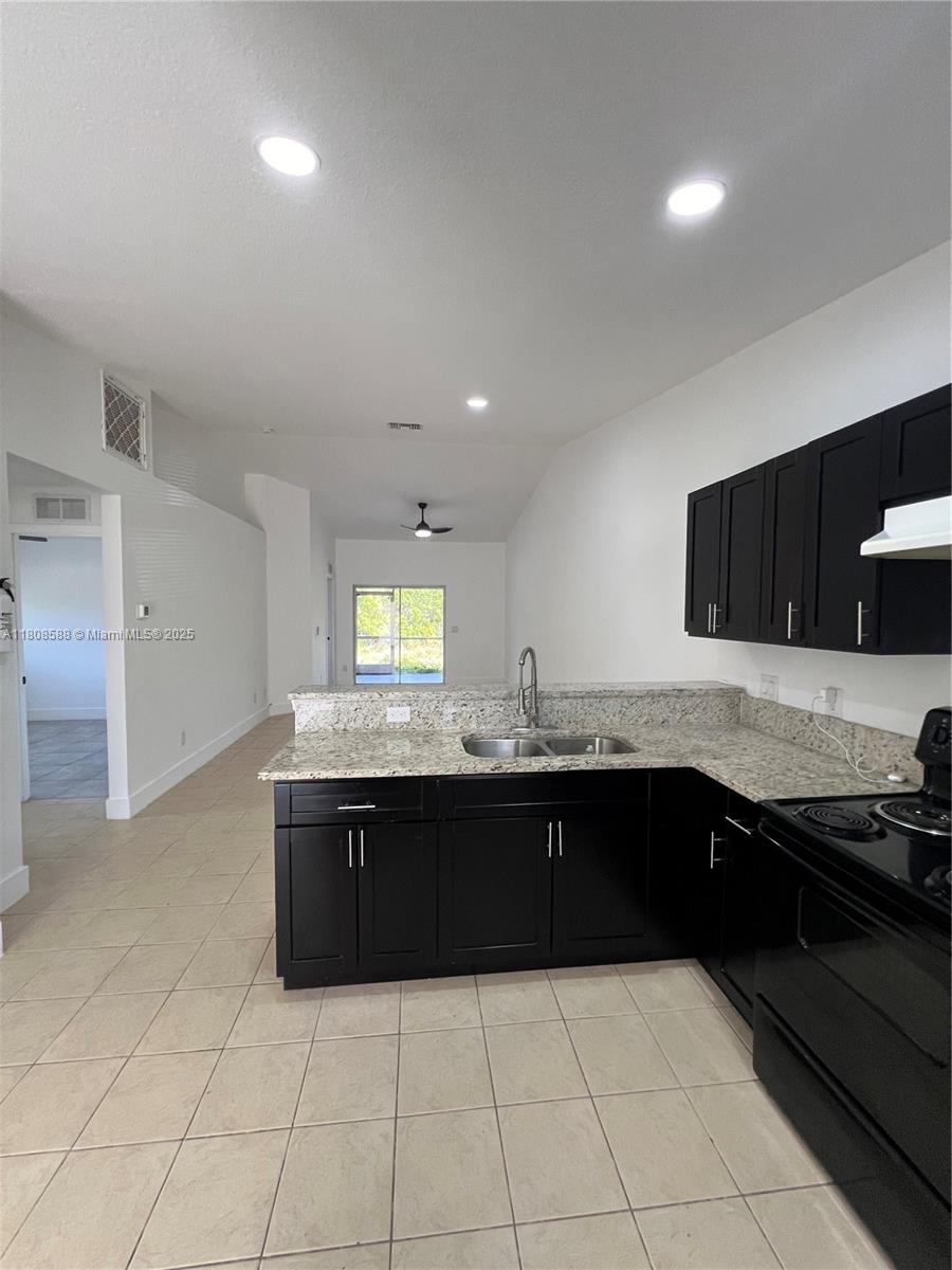 Property photo # 2