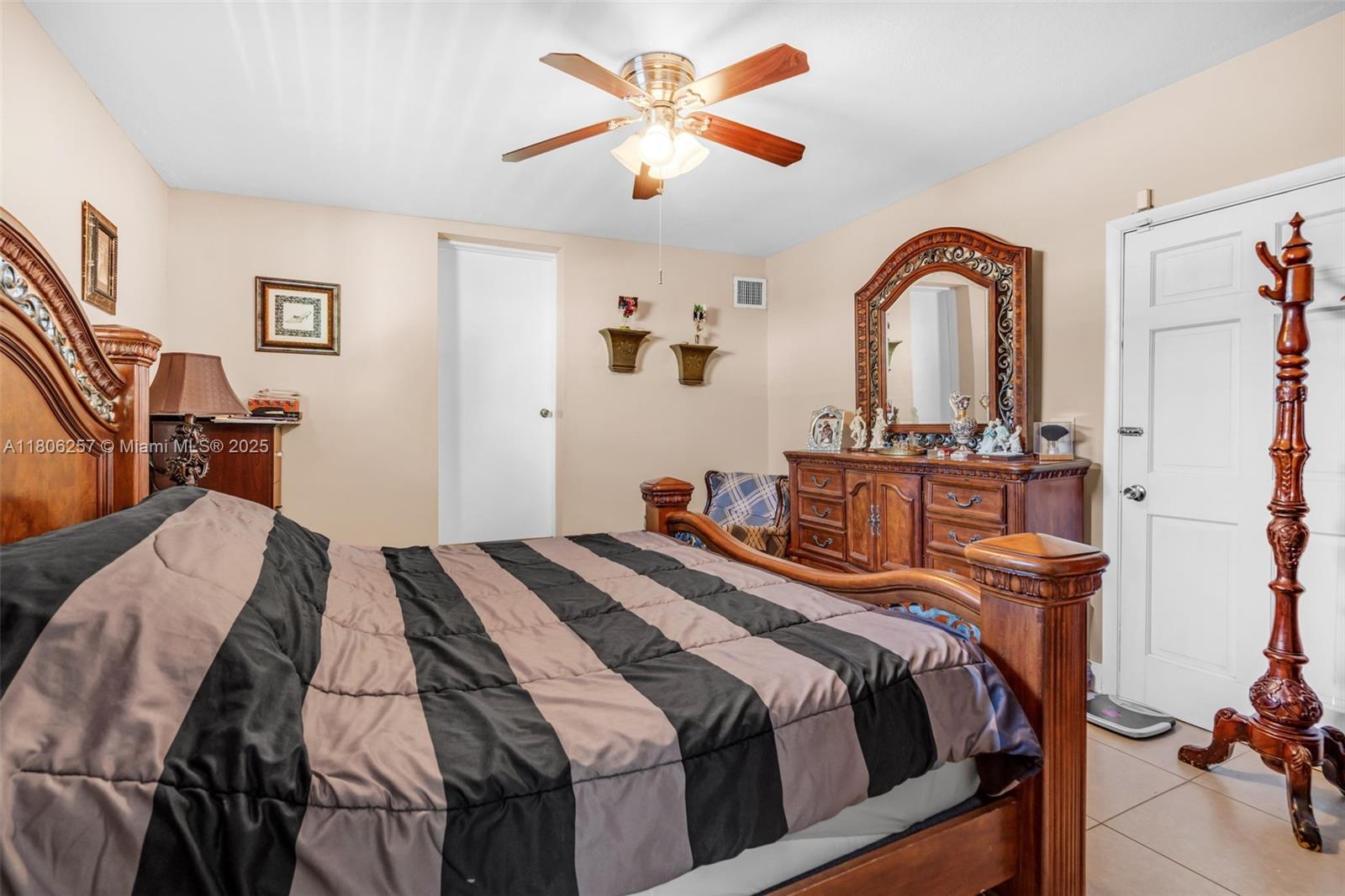 1901 SW 37th Ave, Miami, Florida image 21