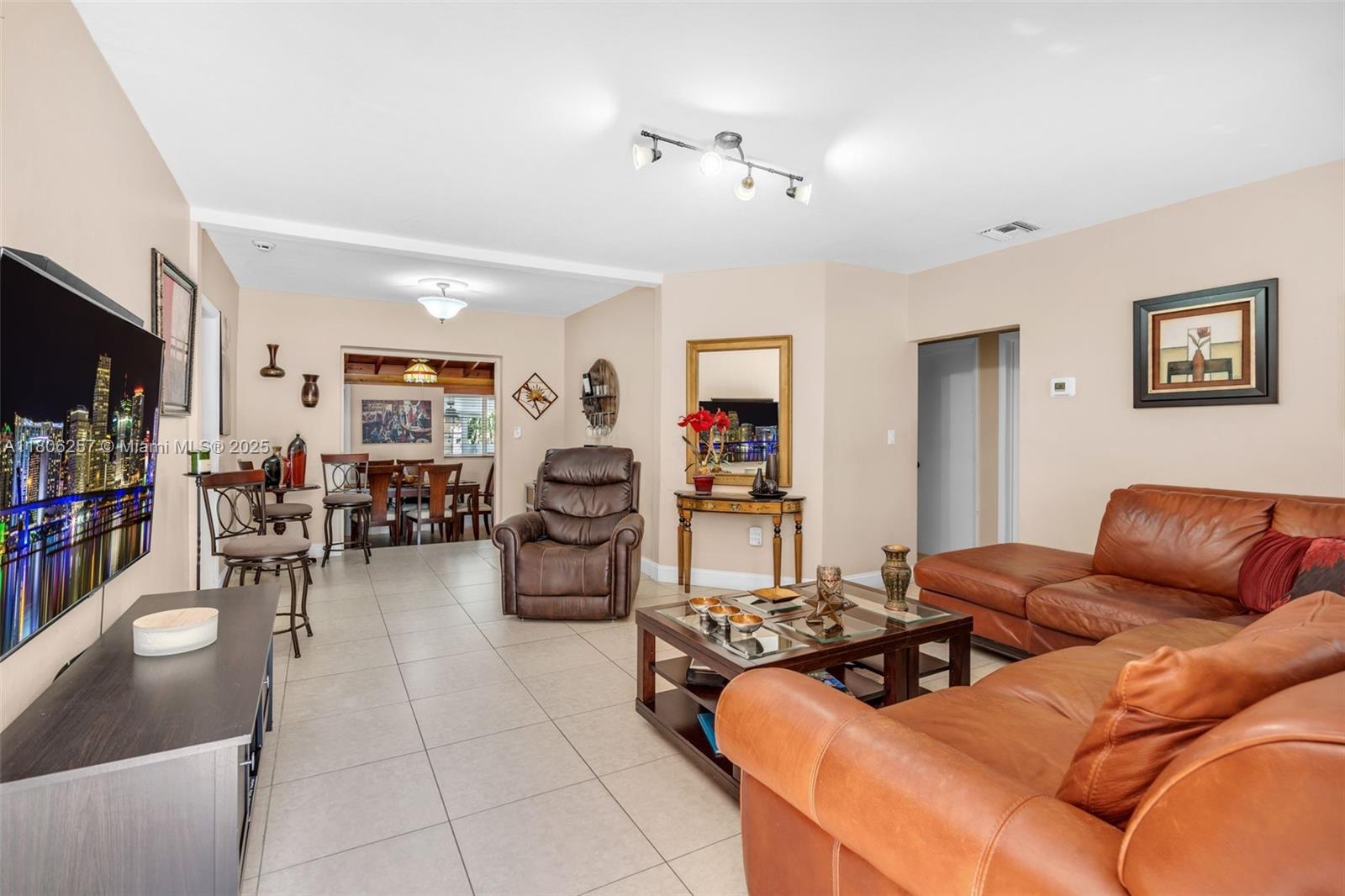 1901 SW 37th Ave, Miami, Florida image 6
