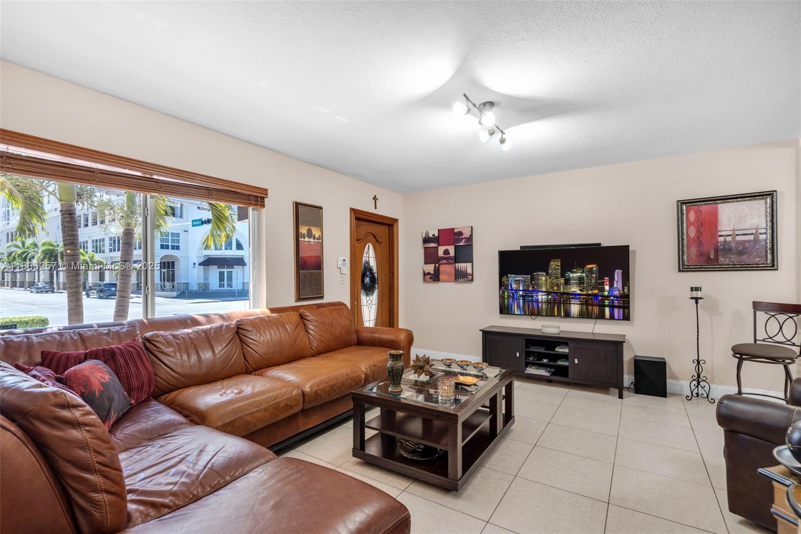 1901 SW 37th Ave, Miami, Florida image 8