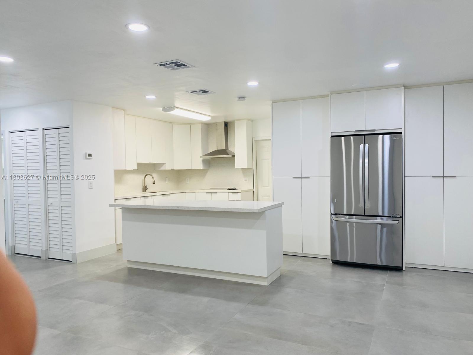 2820 NW 14th Ct, Fort Lauderdale, Florida image 9