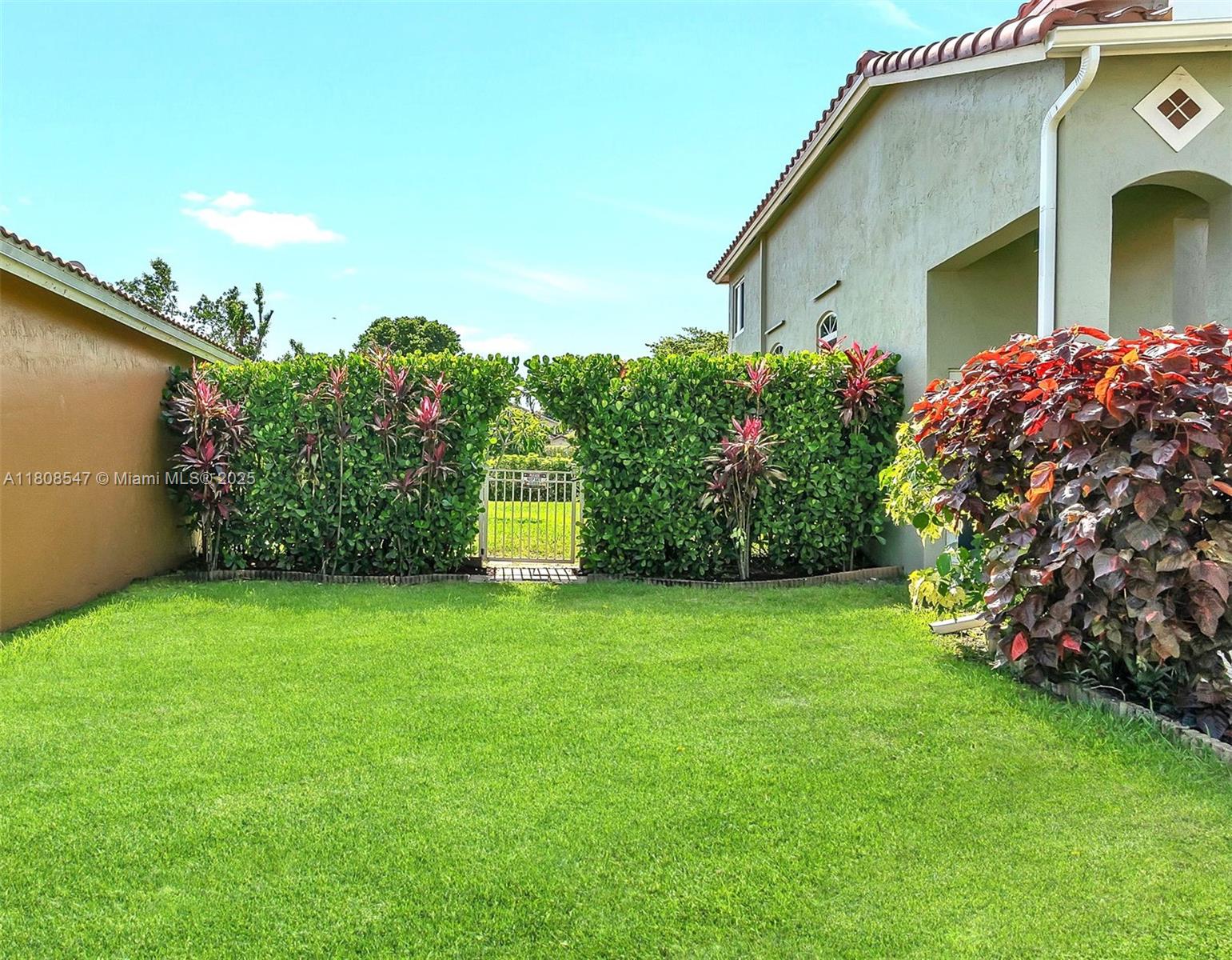 550 NW 107th Ave, Pembroke Pines, Florida image 8