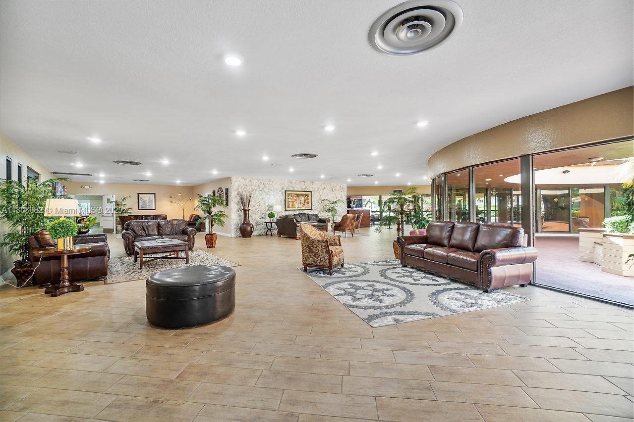9841 Sunrise Lakes Blvd #101, Sunrise, Florida image 31