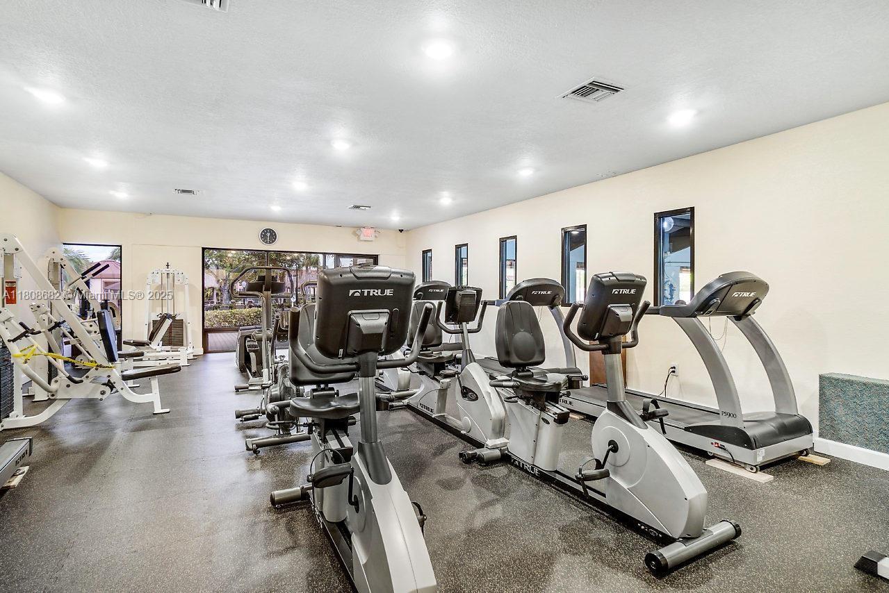 9841 Sunrise Lakes Blvd #101, Sunrise, Florida image 32