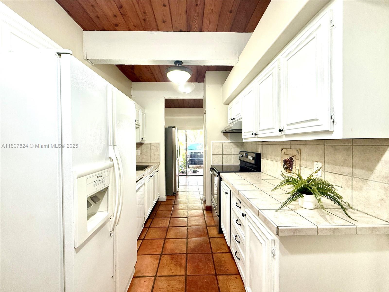 711 E Coco Plum Cir #5, Plantation, Florida image 8