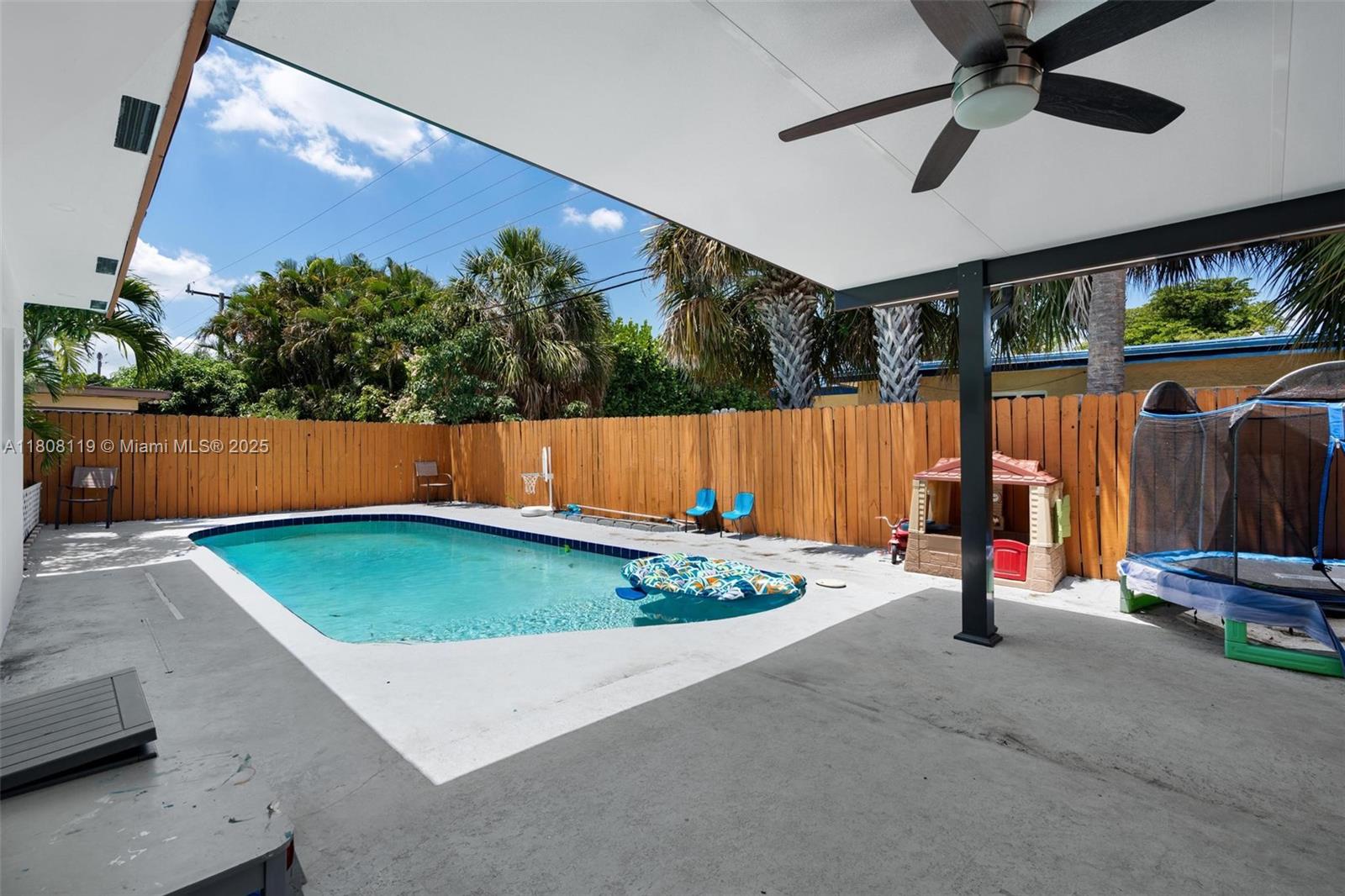 3201 NE 9th Ter, Pompano Beach, Florida image 25