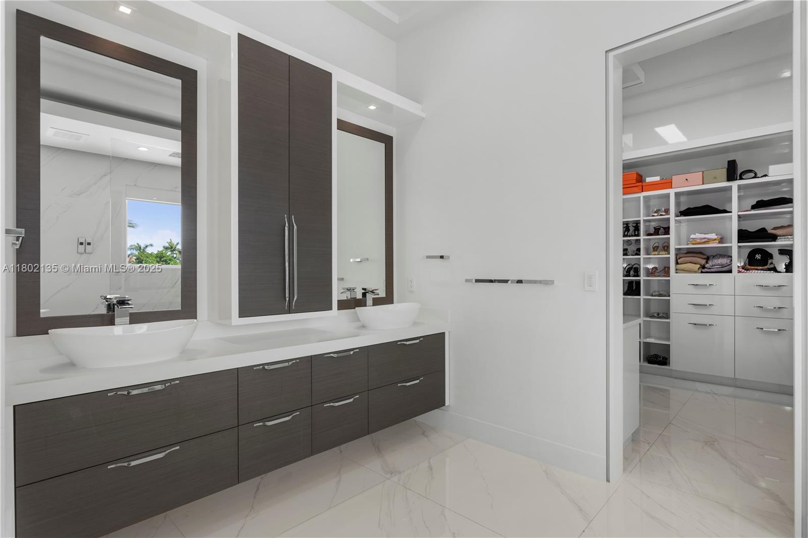 12880 N Bayshore Dr, North Miami, Florida image 26