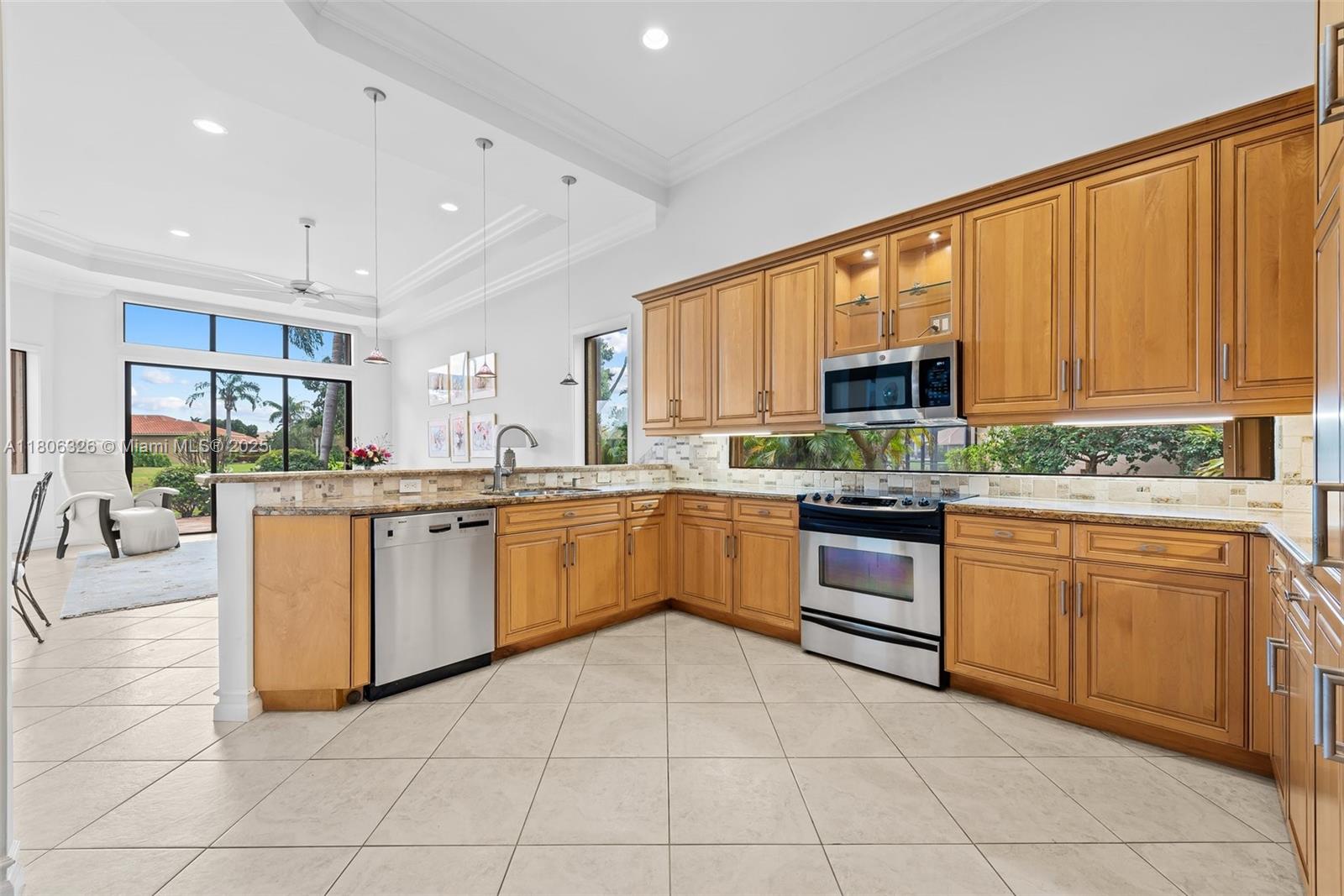 11034 Via San Remo, Boynton Beach, Florida image 10