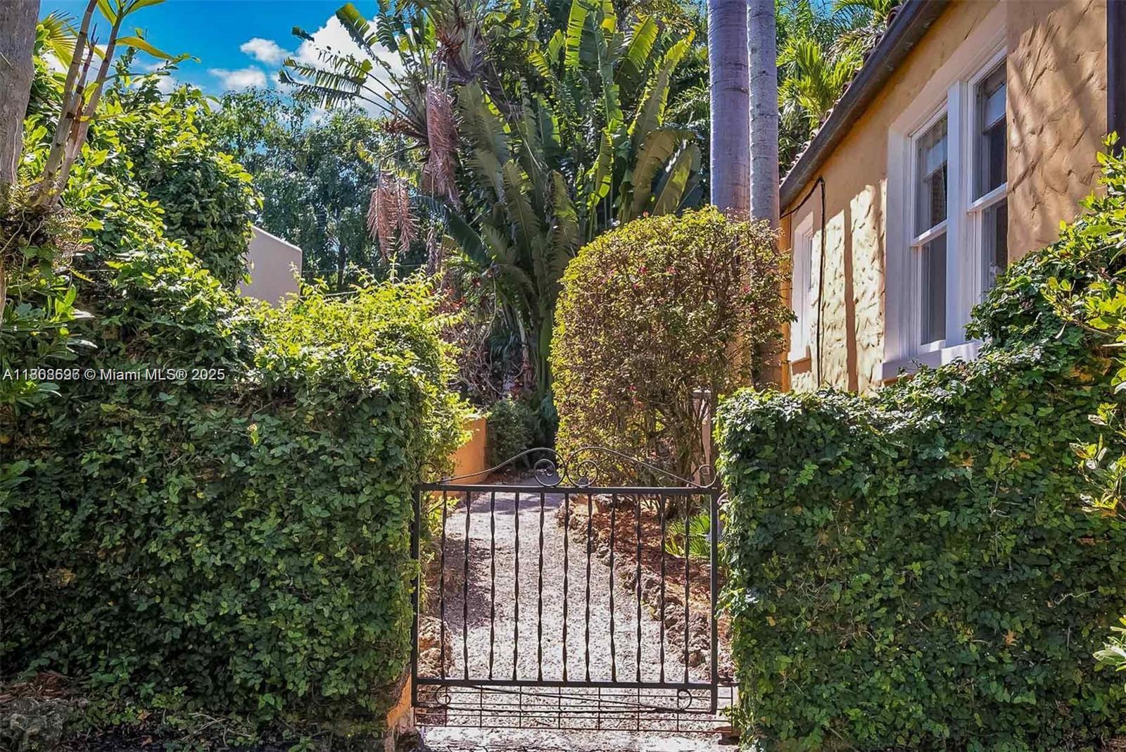 136 NE 101st St, Miami Shores, Florida image 49